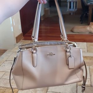 Coach Leather beige purse Like new gold hardware